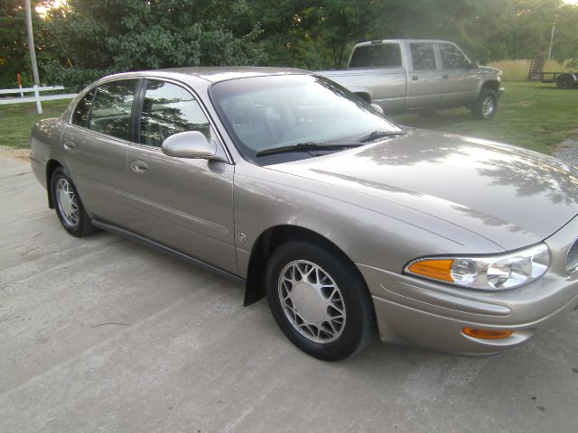 Buick LeSabre 2000 photo 2