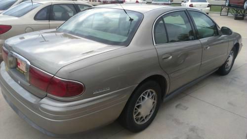 Buick LeSabre 2000 photo 3