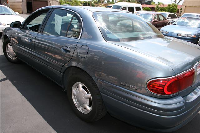 Buick LeSabre 2000 photo 3