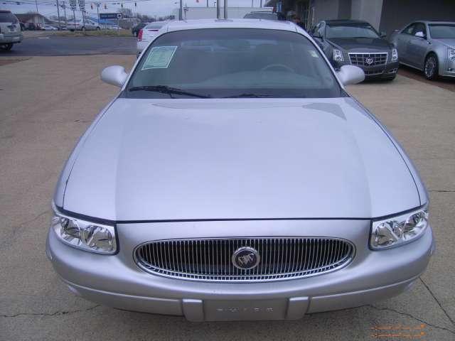 Buick LeSabre 2000 photo 1