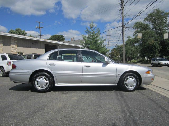 Buick LeSabre 2000 photo 2