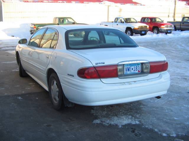 Buick LeSabre 2000 photo 3