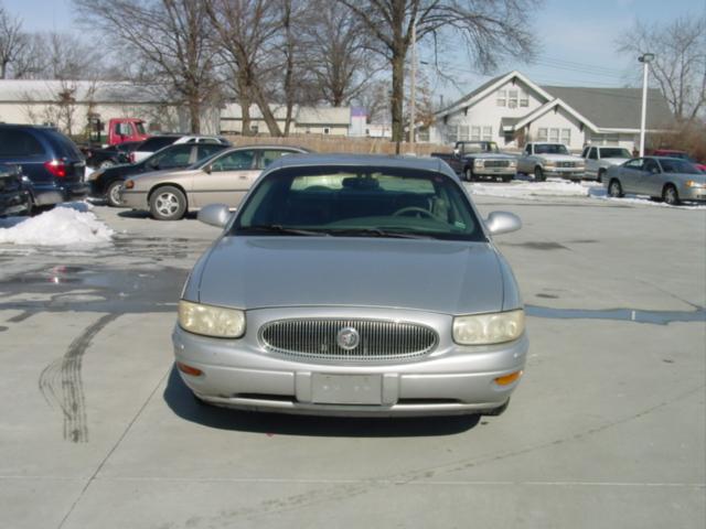 Buick LeSabre 2000 photo 1