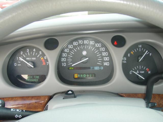 Buick LeSabre 2000 photo 5