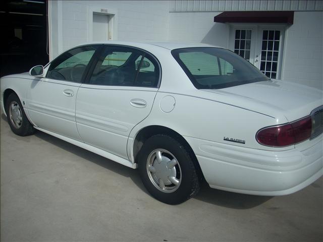 Buick LeSabre 2000 photo 1