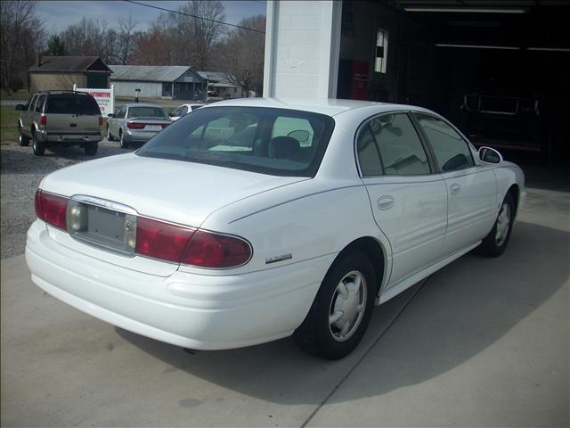 Buick LeSabre 2000 photo 2