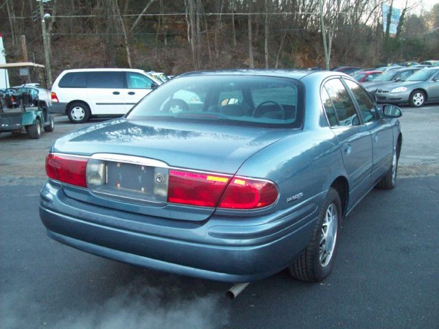 Buick LeSabre 2000 photo 1