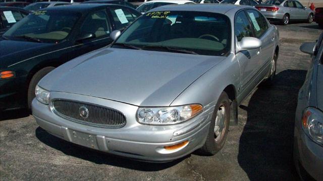 Buick LeSabre 2000 photo 3