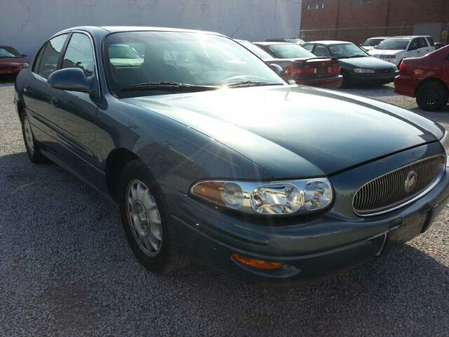 Buick LeSabre 2000 photo 2