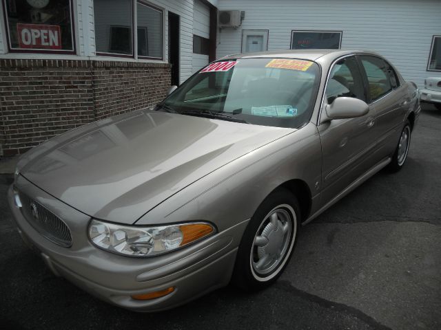 Buick LeSabre 2000 photo 2