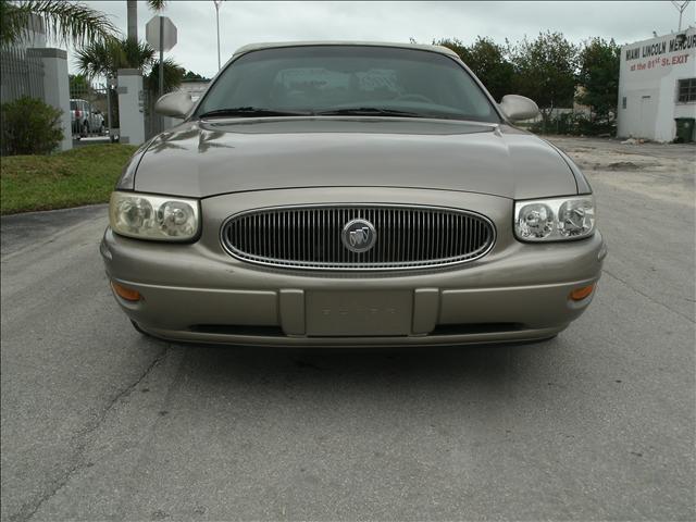 Buick LeSabre 2000 photo 1