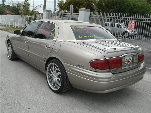 Buick LeSabre 2000 photo 3