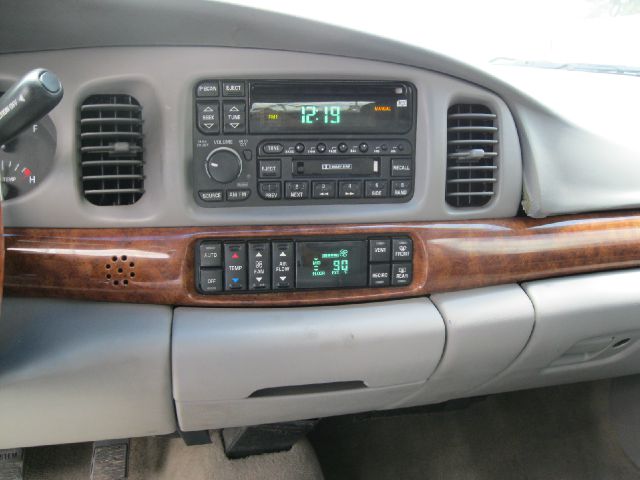 Buick LeSabre 2000 photo 12