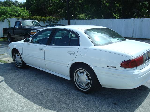 Buick LeSabre 2000 photo 2