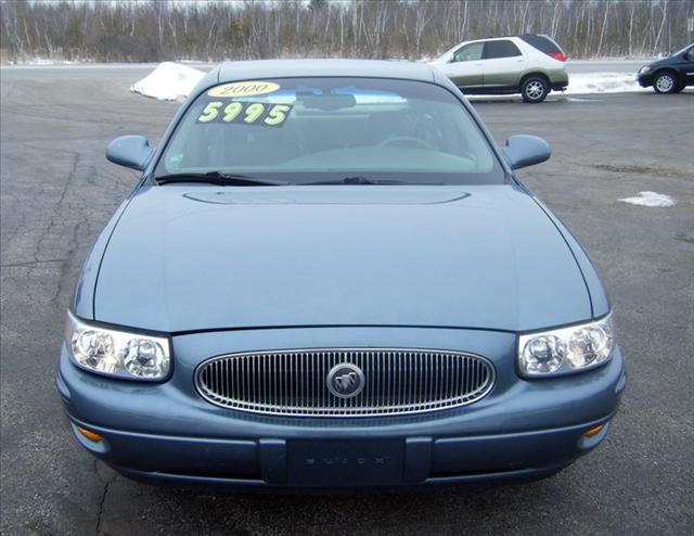 Buick LeSabre 2000 photo 1