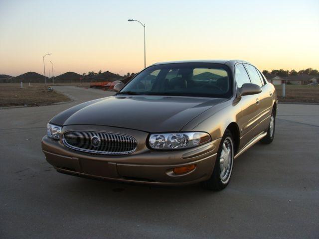 Buick LeSabre 2000 photo 2