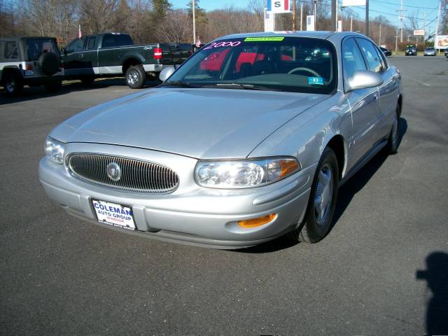 Buick LeSabre 2000 photo 1