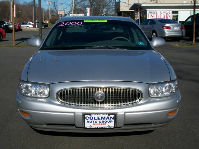 Buick LeSabre 2000 photo 2