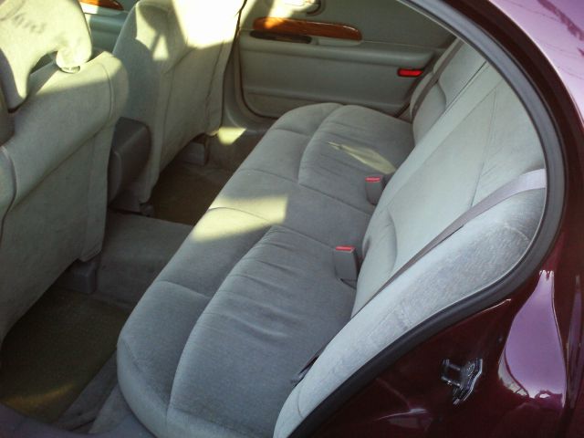 Buick LeSabre 2001 photo 2