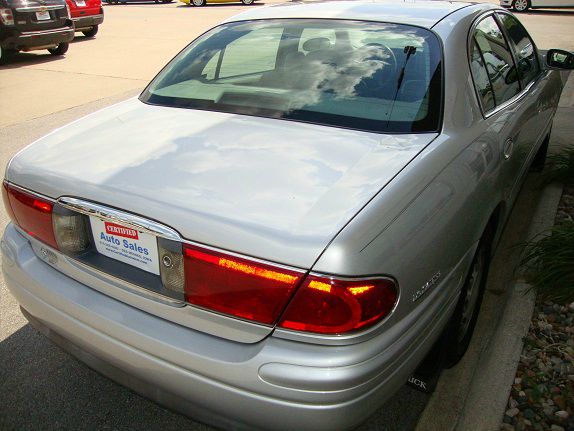 Buick LeSabre 2002 photo 3