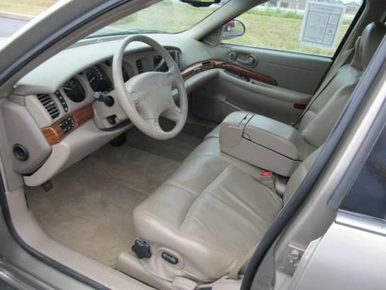 Buick LeSabre 2002 photo 1