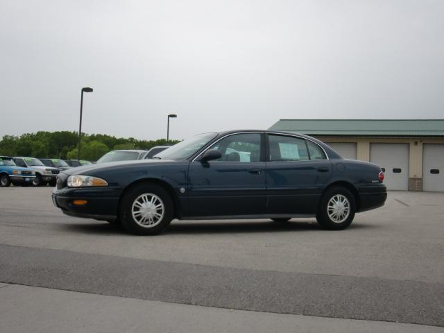 Buick LeSabre 2002 photo 2