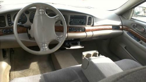 Buick LeSabre 2002 photo 2