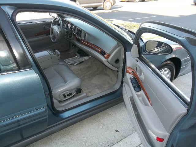 Buick LeSabre 2002 photo 3