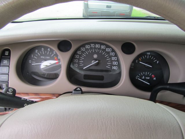 Buick LeSabre 2002 photo 22