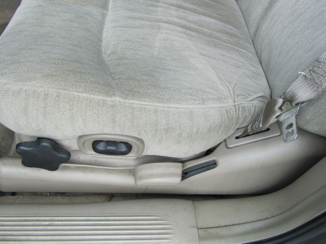 Buick LeSabre 2002 photo 25