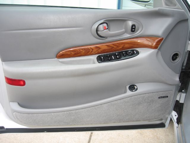 Buick LeSabre 2002 photo 8