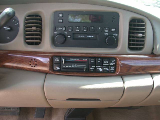 Buick LeSabre 2002 photo 17