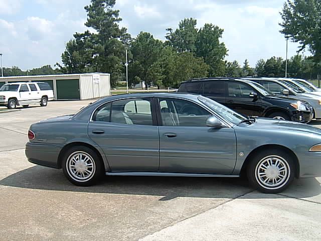 Buick LeSabre 2002 photo 2