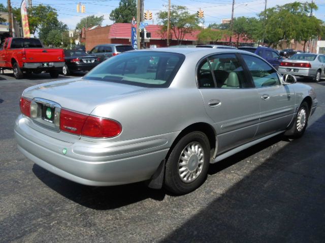 Buick LeSabre 2003 photo 2