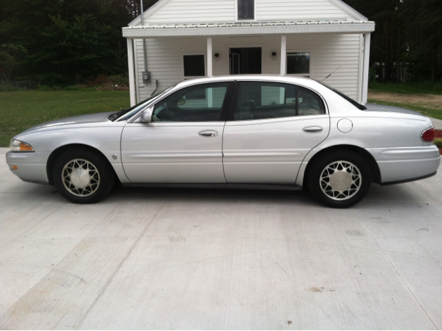 Buick LeSabre 2003 photo 1