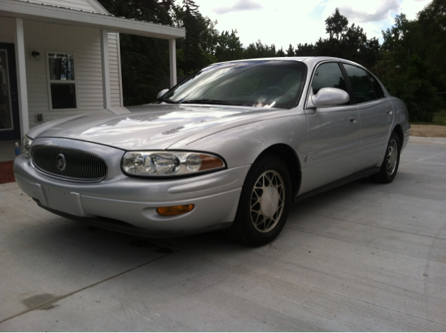 Buick LeSabre 2003 photo 2