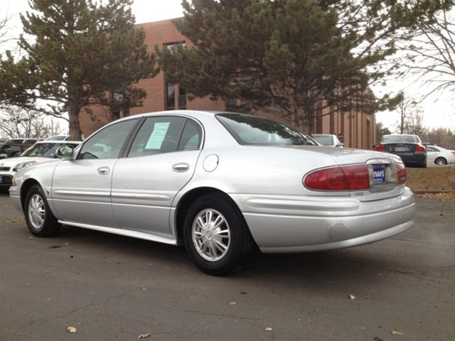 Buick LeSabre 2003 photo 2