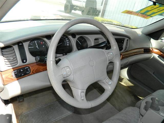 Buick LeSabre 2003 photo 3