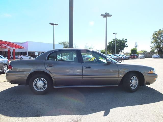 Buick LeSabre 2003 photo 2