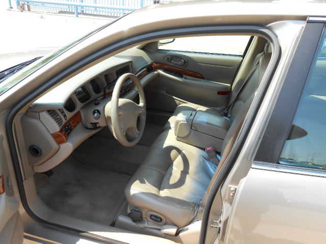 Buick LeSabre 2003 photo 1