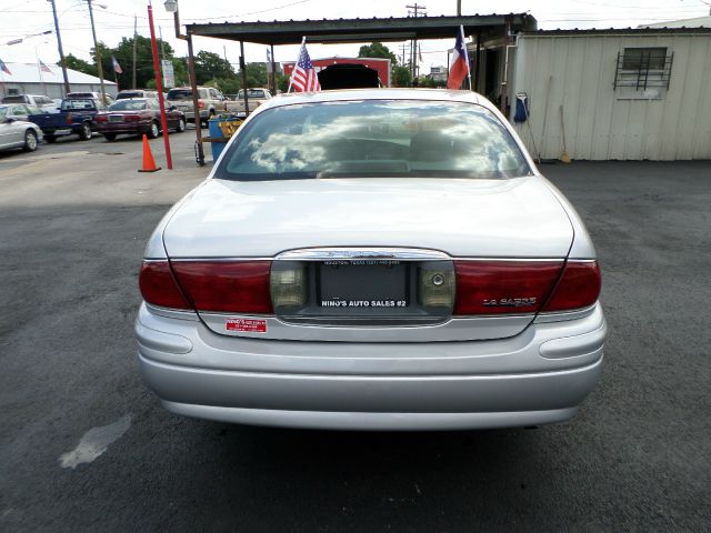 Buick LeSabre 2003 photo 2