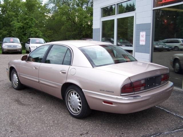 Buick LeSabre 2003 photo 2