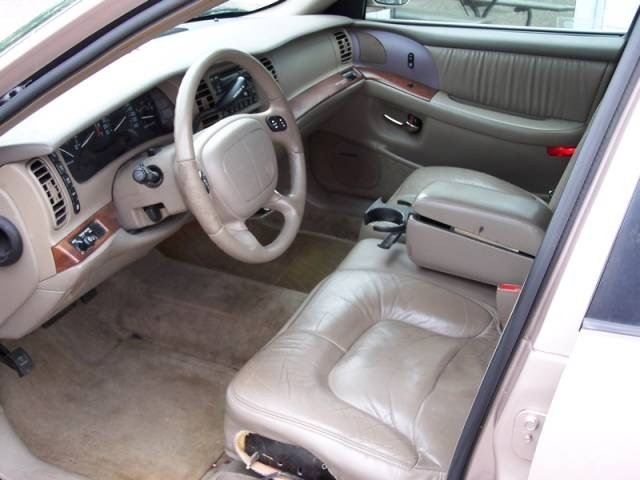 Buick LeSabre 2003 photo 3