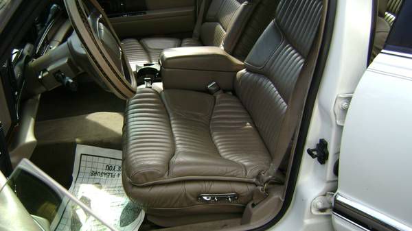 Buick LeSabre 2003 photo 1