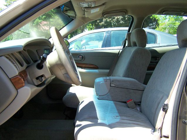 Buick LeSabre 2003 photo 3