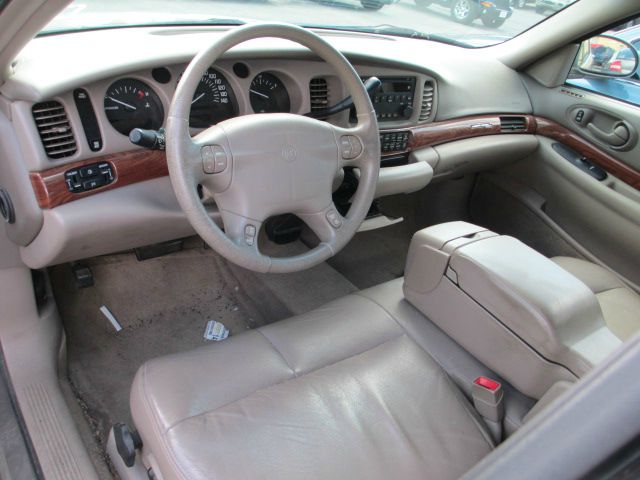 Buick LeSabre 2003 photo 1