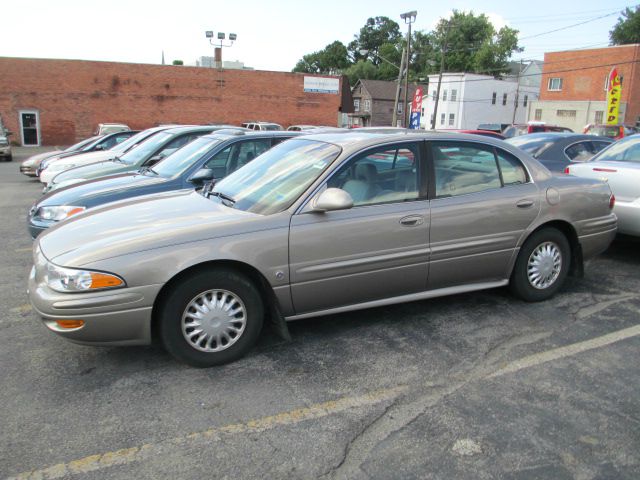 Buick LeSabre 2003 photo 2