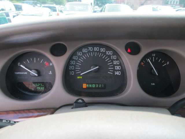 Buick LeSabre 2003 photo 3