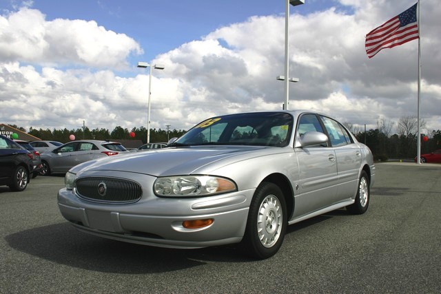 Buick LeSabre 2003 photo 2