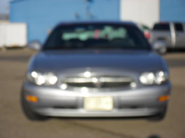 Buick LeSabre 2004 photo 1